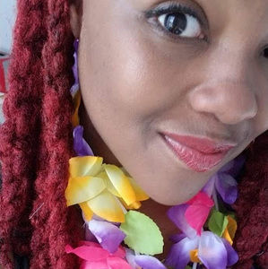 Meet your Posher, Cynthia